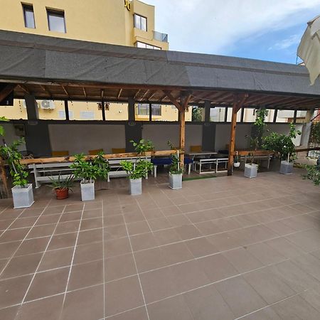 Guest House Petrovi Ravda Exterior foto