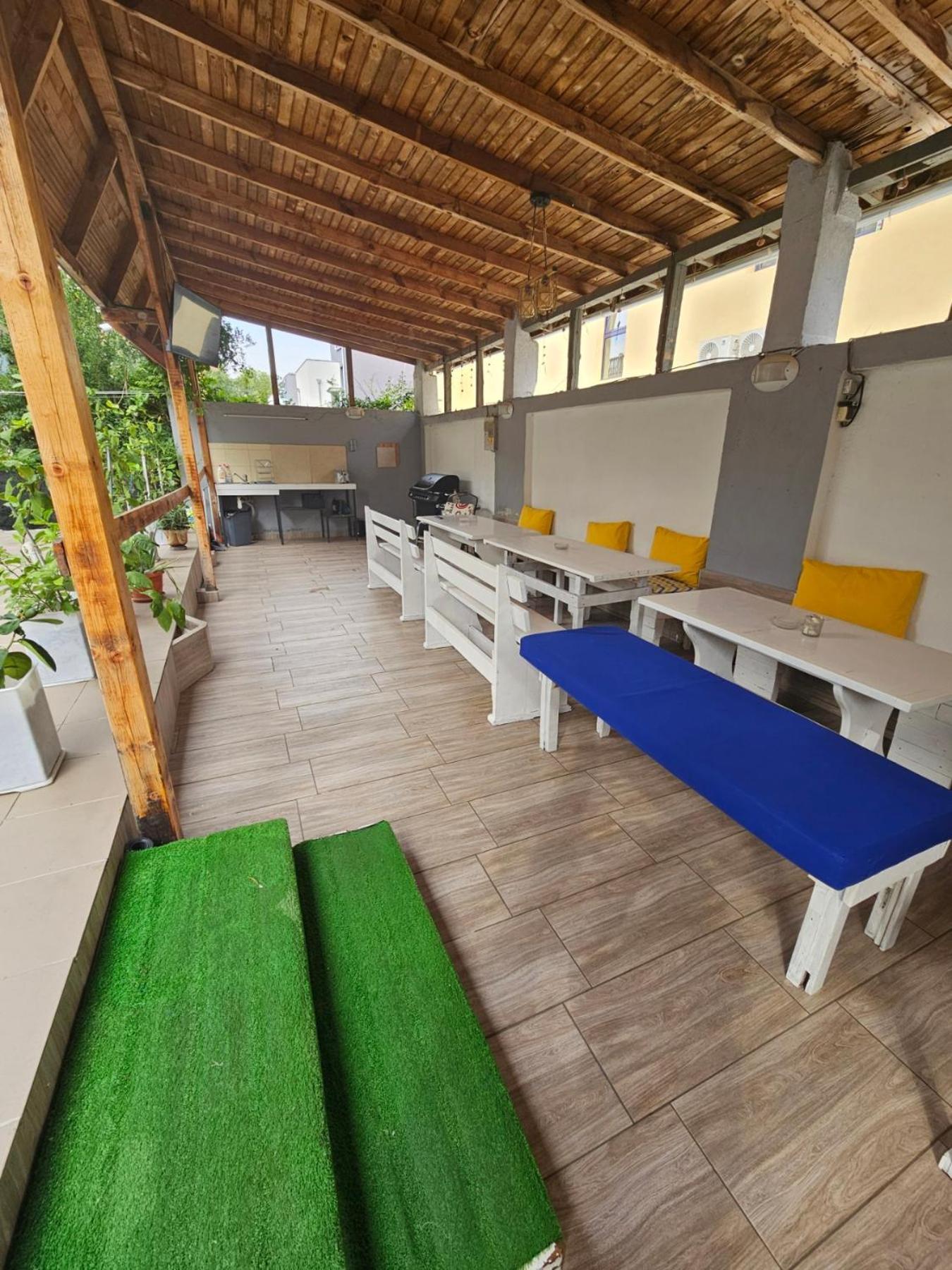 Guest House Petrovi Ravda Exterior foto