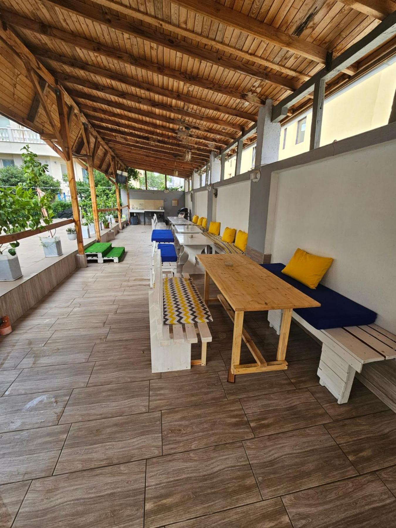 Guest House Petrovi Ravda Exterior foto