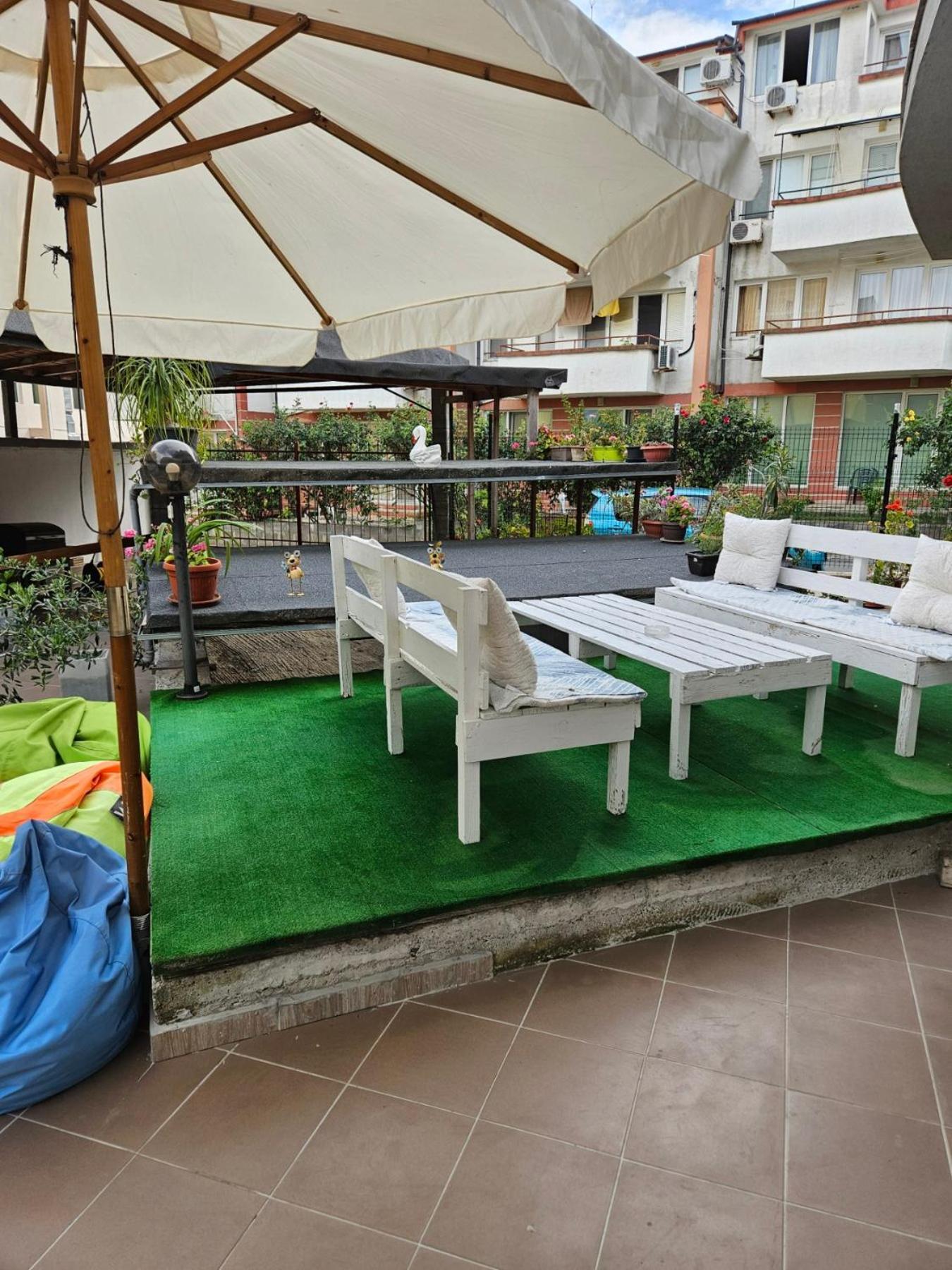 Guest House Petrovi Ravda Exterior foto
