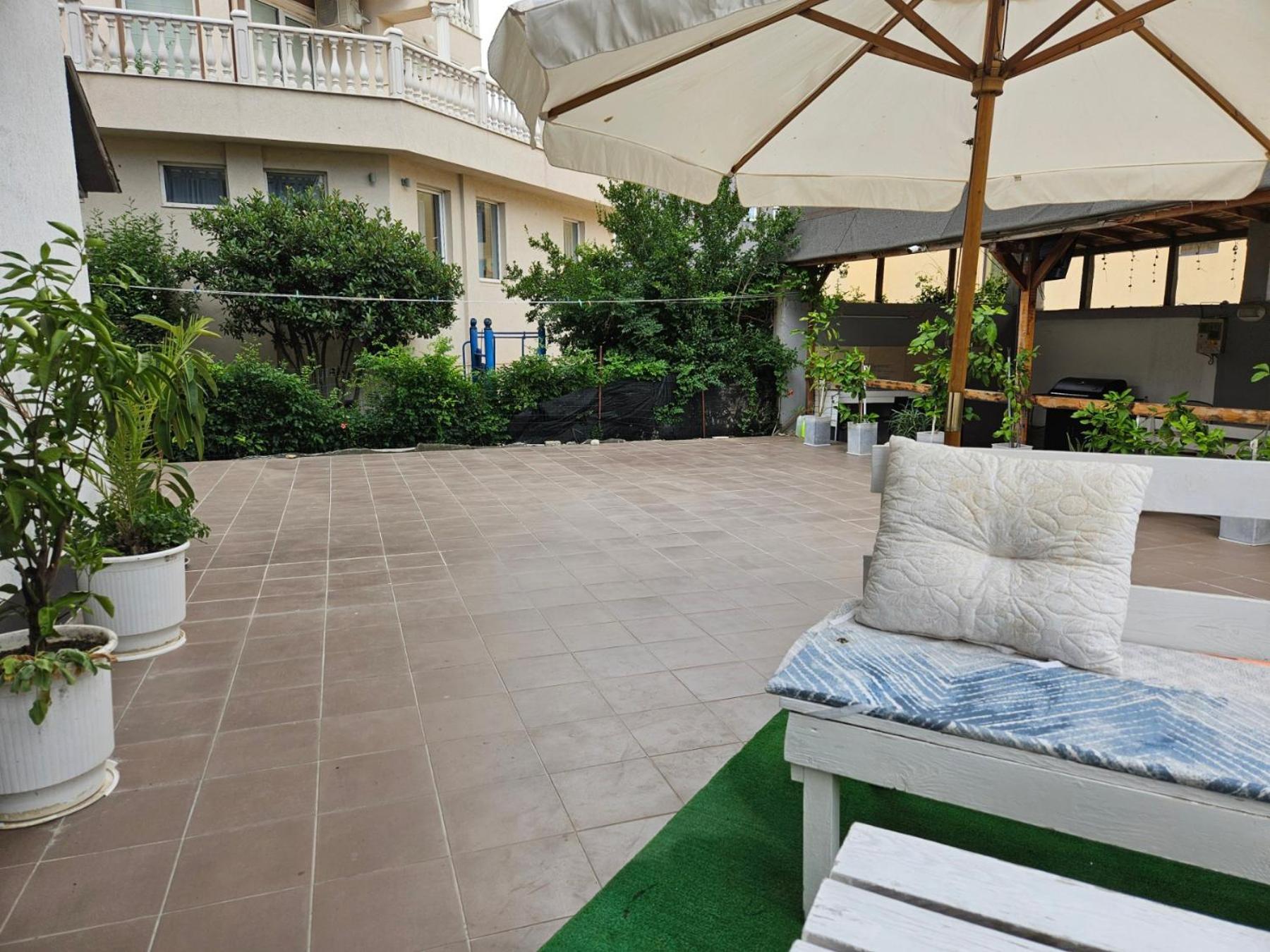 Guest House Petrovi Ravda Exterior foto