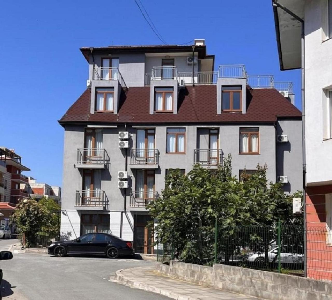 Guest House Petrovi Ravda Exterior foto